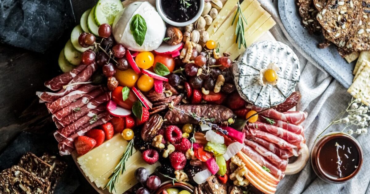 How to Make a Cheap Savoury Meat & Grazing Platter Sarah Foenander — free download